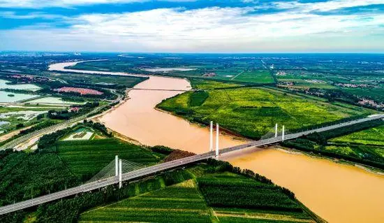 濱州市擬出讓地?zé)岬V業(yè)權(quán)32個 涵蓋供暖、溫泉洗浴、養(yǎng)殖3類應(yīng)用場景-地大熱能