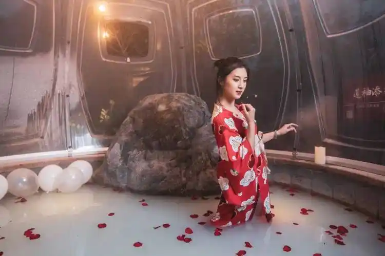 地?zé)釡厝t(yī)養(yǎng)行業(yè)賦能新質(zhì)生產(chǎn)力發(fā)展-地?zé)衢_發(fā)利用-地大熱能 地?zé)釡厝t(yī)養(yǎng)行業(yè)賦能新質(zhì)生產(chǎn)力發(fā)展-地?zé)衢_發(fā)利用-地大熱能